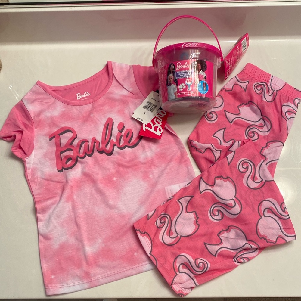 Barbie pajama and bath set size 6